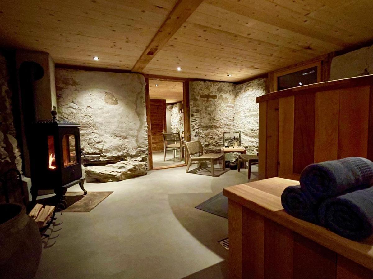 Alpen Charme - Chalet D'Hotes Et Spa Gsteig Buitenkant foto